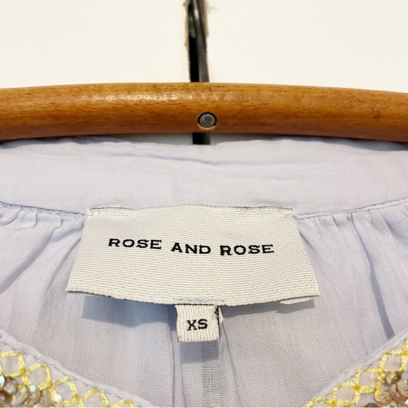 Rose and Rose Cross Stitch Embroidery Blue Top Size Small Short Sleeve Sequins - Picture 3 of 10